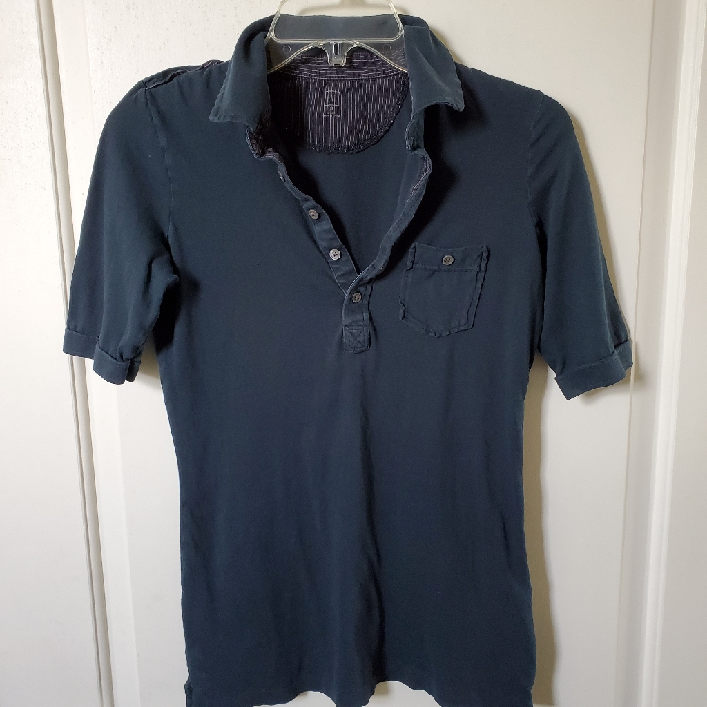 Gap Collared Black Tee